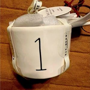 Rae Dunn Measuring cups